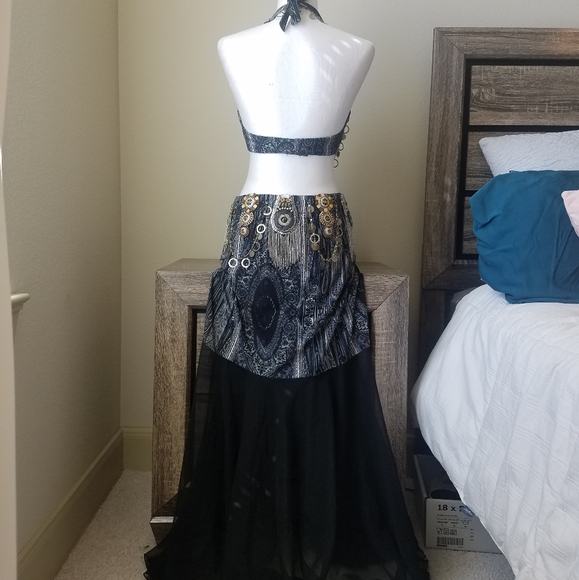 Belly Dancer Gypsy Hand Beades Costume - Picture 3 of 16